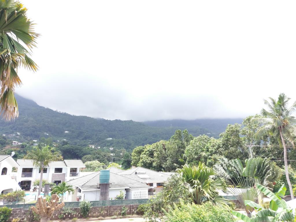 Flower Garden Self-Catering Apartments Beau Vallon  Esterno foto